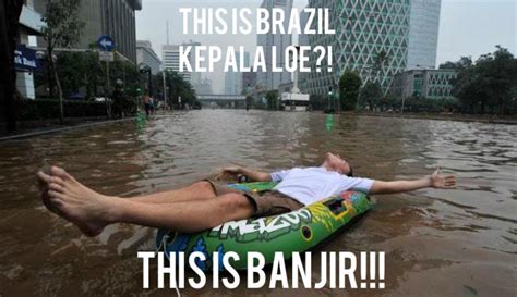 kumpulan meme lucu tentang banjir jakarta yang bakal buat kamu ketawa ngakak dan tetap berfikir