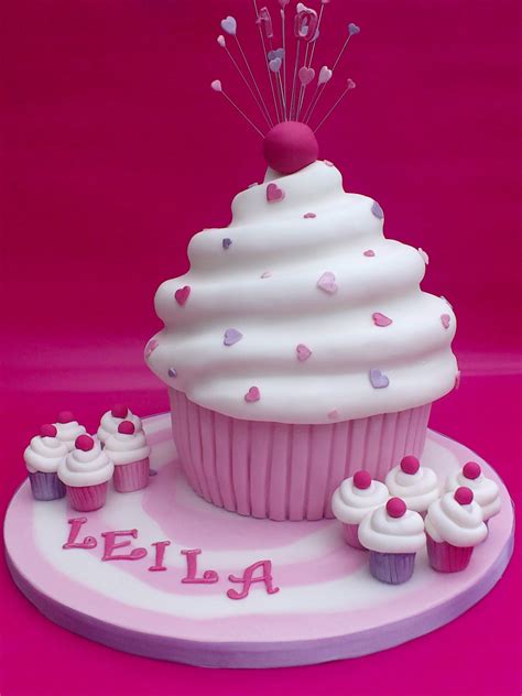 Giant Cupcake Novelty Birthday Cake Susies Cakes