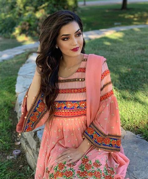 Pin By Angel On Afghan Dresses In 2020 Afghani Clothes Afghan Fashion Afghan Dresses