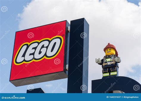 Legoland Dubai Theme Park Resort For Children Lego Logo Sign With A