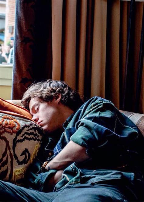 Harry Styles Former 1d One Direction Sleeping Cantores Harry