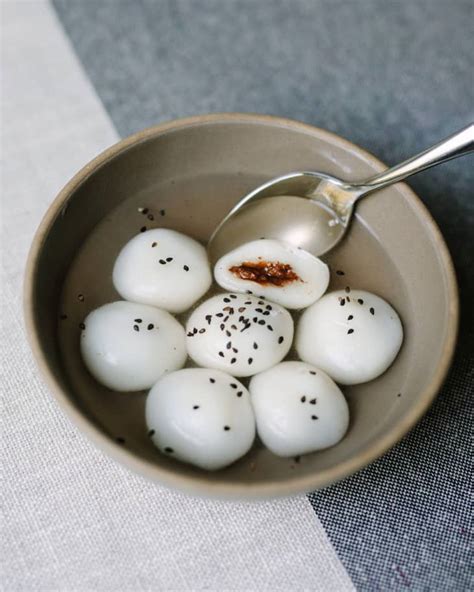 Recipe Sweet Sticky Rice Balls In Soup Yin Yang Tong Yuan The Kitchn