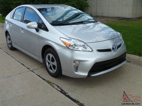 2012 Toyota Prius Base Hatchback 4 Door 18l