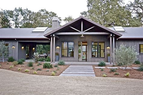 Modern Farmhouse Exterior Designs 25 Ranch Style