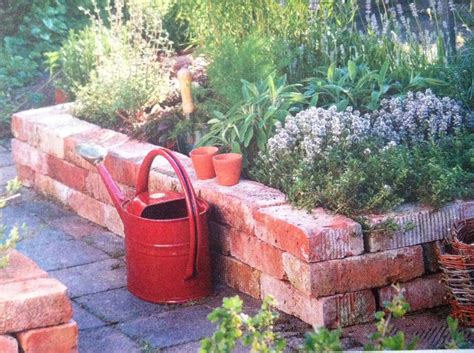 Great Way To Use Leftover Bricks Raised Bed Brick Planter Rustic