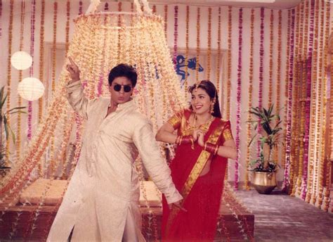 Srk With Juhi Chawla Retro Bollywood 90s Bollywood Cute Couple Selfies