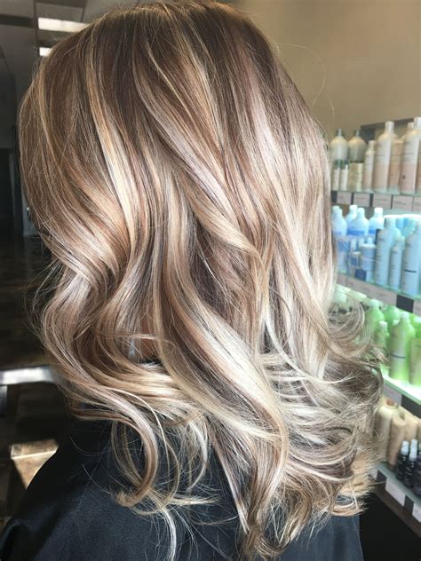 Blonde highlights for long hair. Beautiful fall/winter high and low lights | Fall blonde ...