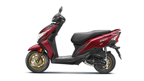 Explore exclusive scoopy 2021 images including side view, seats, wheels, headlights, console view honda scoopy has 24 images, top scoopy 2021 images include right side viewfull image, slant rear view full image, front view full image, rear. Honda Dio 2020 DLX Bike Photos - Overdrive