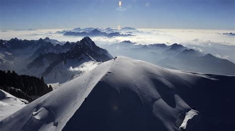 Le Mont Blanc Lascension Du Sommet De La Bêtise