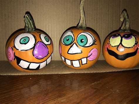 20 Halloween Painted Pumpkin Faces