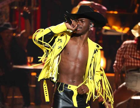 Lil Nas X Jokes After Coming Out It S True I Am A Guy