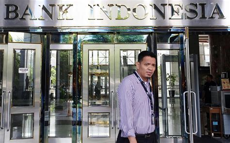 Tapi tak semua orang yang gagal melamar kerja di bank disebabkan minimnya peluang. Syarat Syarat Melamar Kerja Dibank - Lowongan Kerja ...