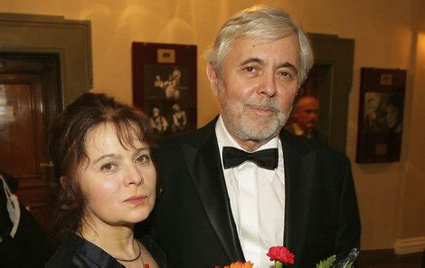 Als heldin von 'drei haselnüsse für aschenbrödel' wurde schauspielerin libuše šafránková (66) weltberühmt. Josef Abrhám