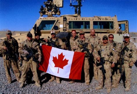 Kanadische Soldaten Sind Im Dezember 2001 In Afghanistan Afghanistan