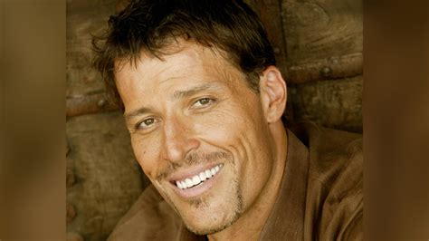 Learn more about tony robbins new book, money: Tony Robbins doesn't quite master the game of money in his ...