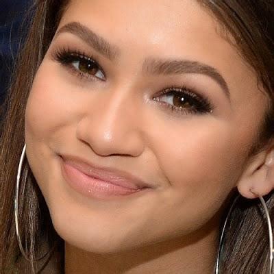 Todos nuestros juegos funcionan en el navegador y se pueden jugar al instante. Zendaya Coleman en the Radio Disney Music Awards 2015 ...