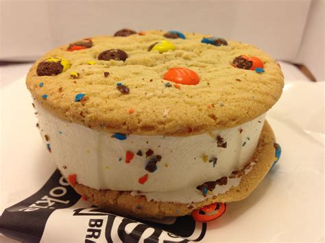 Crazy Food Dude Review Mandms Ice Cream Cookies