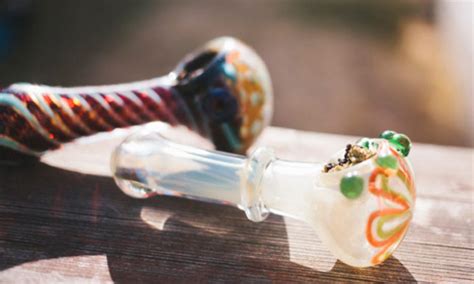 How To Keep Your Weed Glass Pipes Clean Crackmacsca