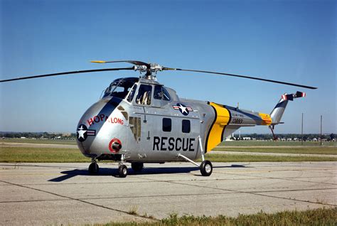 Military Sikorsky H 19 Chickasaw Wallpaper