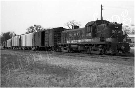 Southern Railway Diesel Locomotive 2038 And Freight 5x7 Photo February