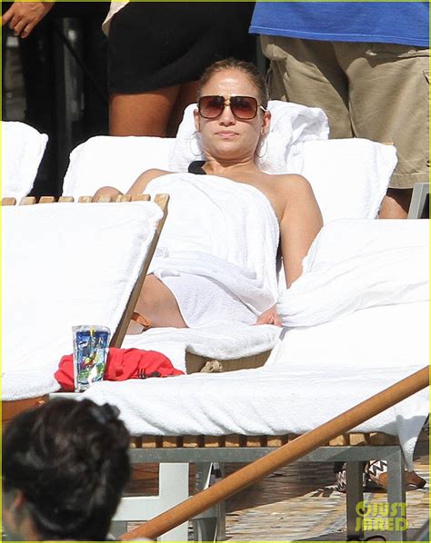 Full Sized Photo Of Jennifer Lopez Bikini Casper Smart Shirtless 27