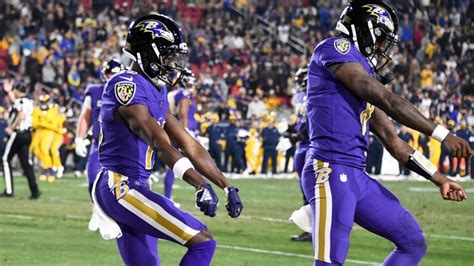 Lamar Jackson Wins Fourth Afc Offensive Player Of The Week Award Nbc
