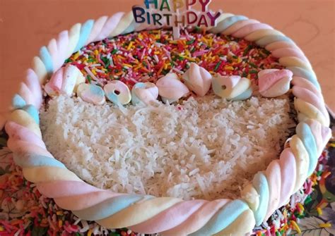 Foto kue ulang tahun bentuk rubik unik dan menarik. Resep Kue ulang tahun brownies kukus mudah dan simple oleh ...
