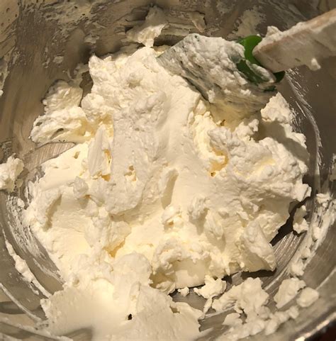 Whipping cream is one of my favorite ingredients to cook with. Keto Whipped Cream | Low Carb & Sugar Free | Keto Dessert ...