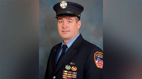 Fdny Firefighter Who Helped Recover Brothers Body From Ground Zero