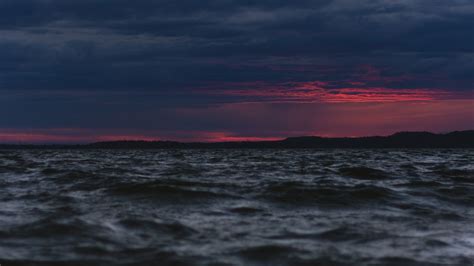 2560x1440 Resolution Sunset In Black Sea 1440p Resolution Wallpaper