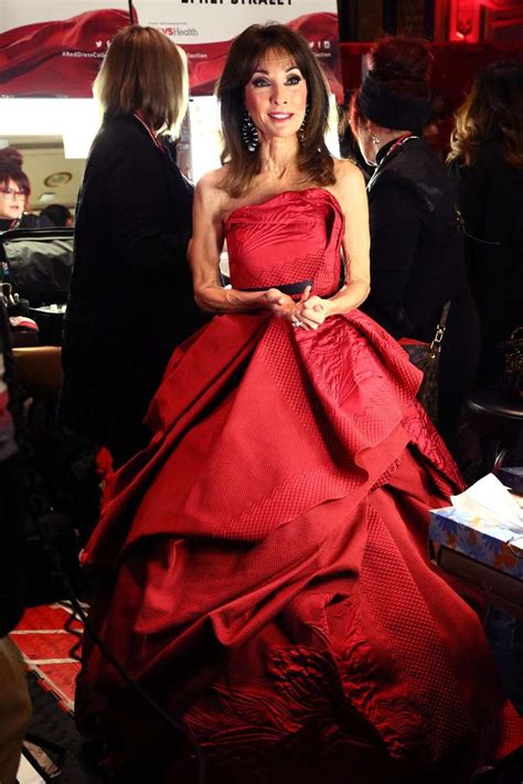 Lis Susan Lucci More Stars Walk The Red Dress Collection 2019 Runway