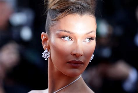 This trend involves putting your fingers to your forehead and… Here's Exactly Why The Fox Eye Trend Is Racist | BEAUTY/crew
