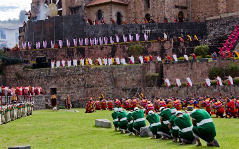 Fiesta Del Inti Raymi Costumbre Tradicional De La Cultura Del Cusco Perú