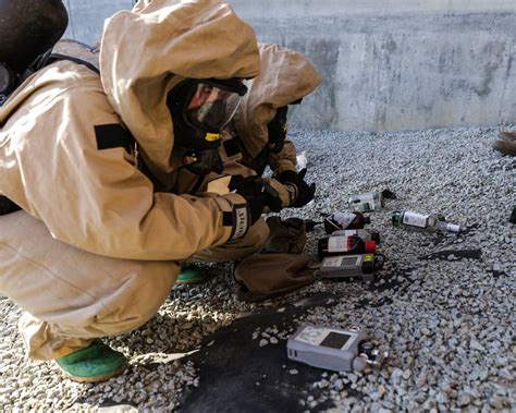 Heres How The Marines Are Training To Deal With Dirty Bombs