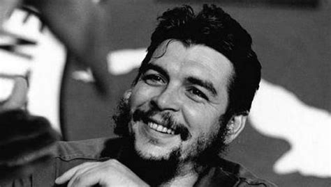 Ernesto che guevara ˈtʃe ɣeˈβaɾa, полное имя — эрнесто рафаэль гевара де ла серна, исп. Che Guevara en Bolivie : Un assassinat programmé par la ...