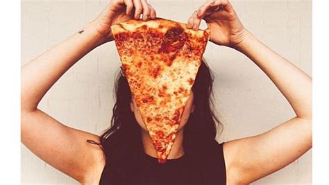 Hot Girls Who Love Pizza Xxl