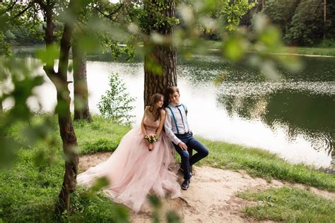 11 Best Outdoor Wedding Photography Ideas · Chicmags