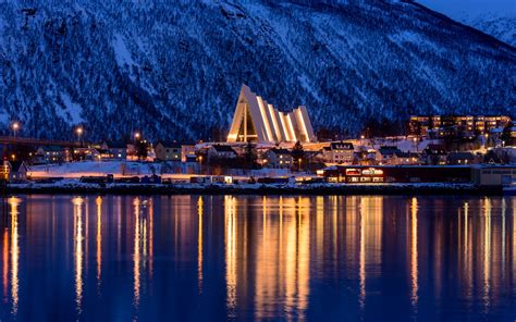 Papéis De Parede Tromso Noruega Inverno Cidade Mar Montanha Noite