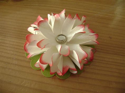 Kreative origami blume falten mit weltkarte anleitung für hübsche seerose. Anleitung / Tutorial Chrysanthemen Blüte / Blume herstellen
