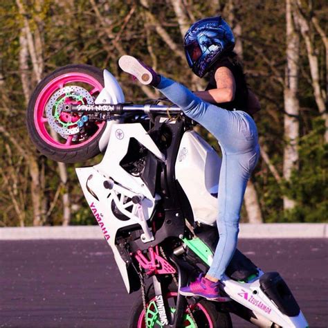 Drea Stuntsshes Awesome Best Motorbike Motorbike Girl Motorcycle