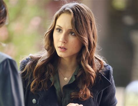 Is Spencer Ad On Pretty Little Liars Popsugar Entertainment