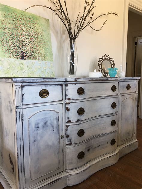 Shabby Buffet Furniture Makeover