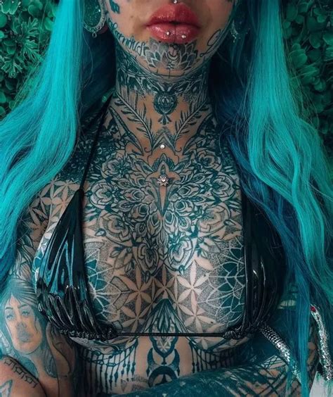 Tattoo Model Strips Down To Bikini After Covering 98 Of Her Body In