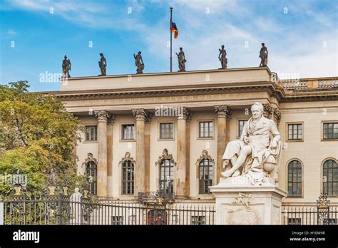 Die Humboldt Universität Zu Berlin Hu Berlin Wurde Im Jahre 1809 Gegründet Das Spätbarocke