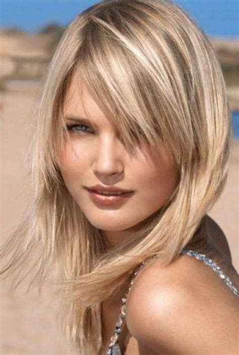 20 Fashionable Mid Length Hairstyles For Fall Medium