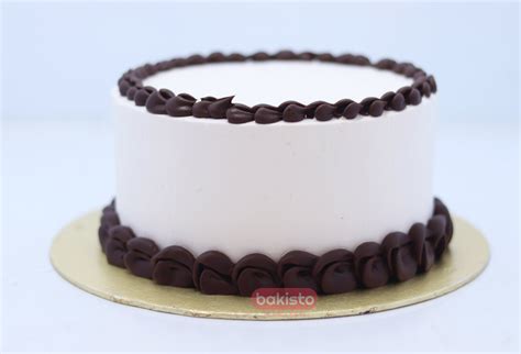 Customized Creamy Cake By Bakisto The Cake Company