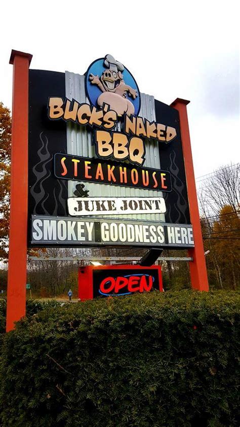 Buck S Naked Bbq Steakhouse Juke Joint Happy Hour Visit Freeport