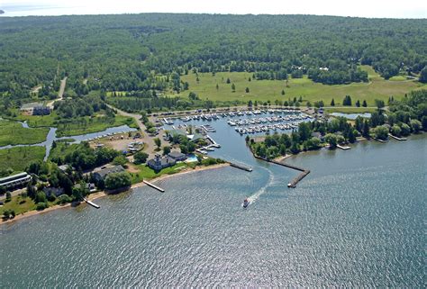 Madeline Island Yacht Club In La Pointe Wi United States Marina