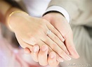 求婚戒指戴哪個手指？和結婚戒指一樣嗎 - 每日頭條
