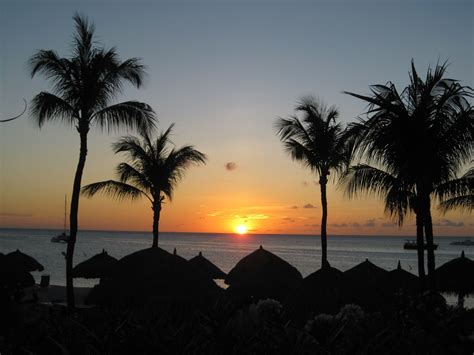 Aruba Sunset Wallpapers 4k Hd Aruba Sunset Backgrounds On Wallpaperbat